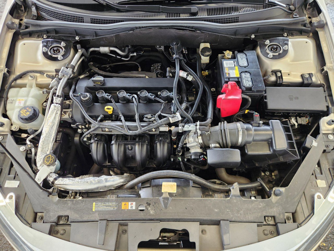 Used 2010 Ford Fusion SE FWD image 12