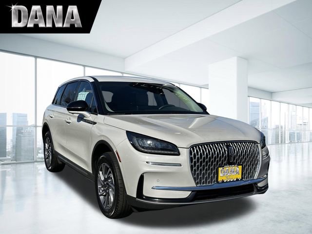 Certified 2024 Lincoln Corsair AWD w/ Equipment Group 101A image 1