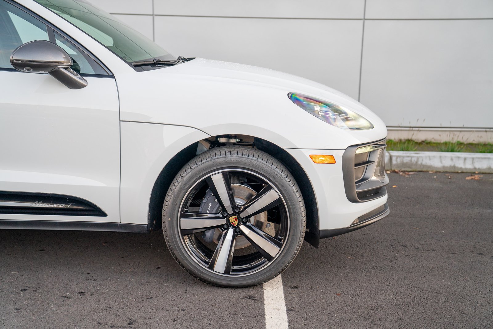 Certified 2026 Porsche Macan Turbo AWD/4WD image 9