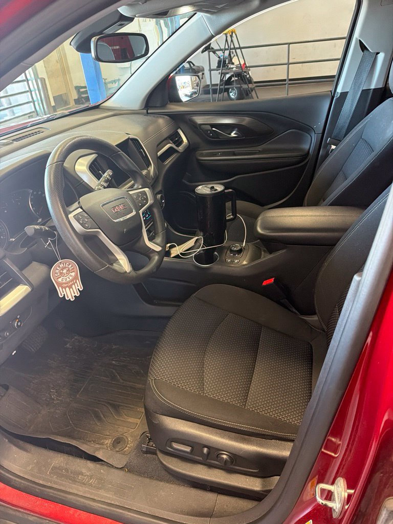 Used 2022 GMC Terrain SLE w/ Driver Convenience Package