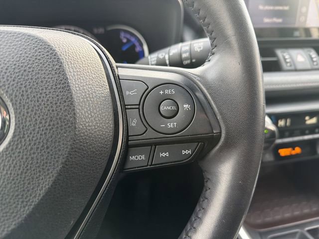 Used 2020 Toyota RAV4 Limited AWD/4WD image 33