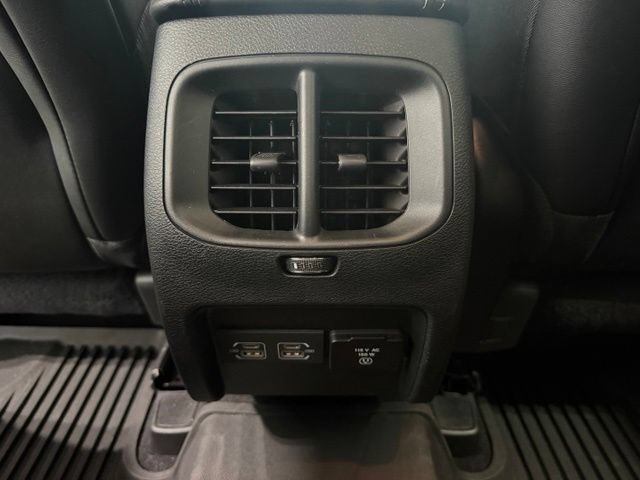 Used 2022 Jeep Cherokee Latitude Lux w/ Mopar Interior Package AWD/4WD image 28