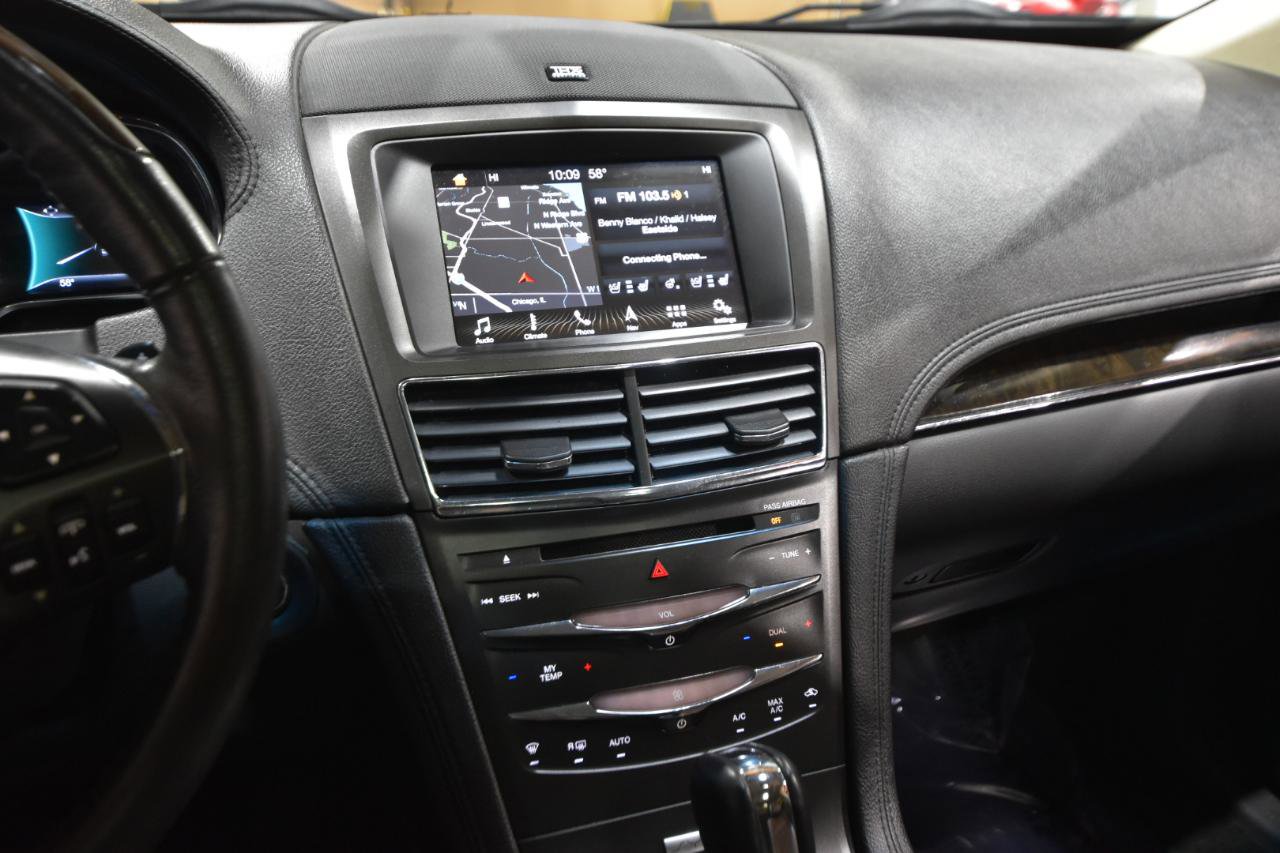 Used 2018 Lincoln MKT AWD w/ Technology Package image 22