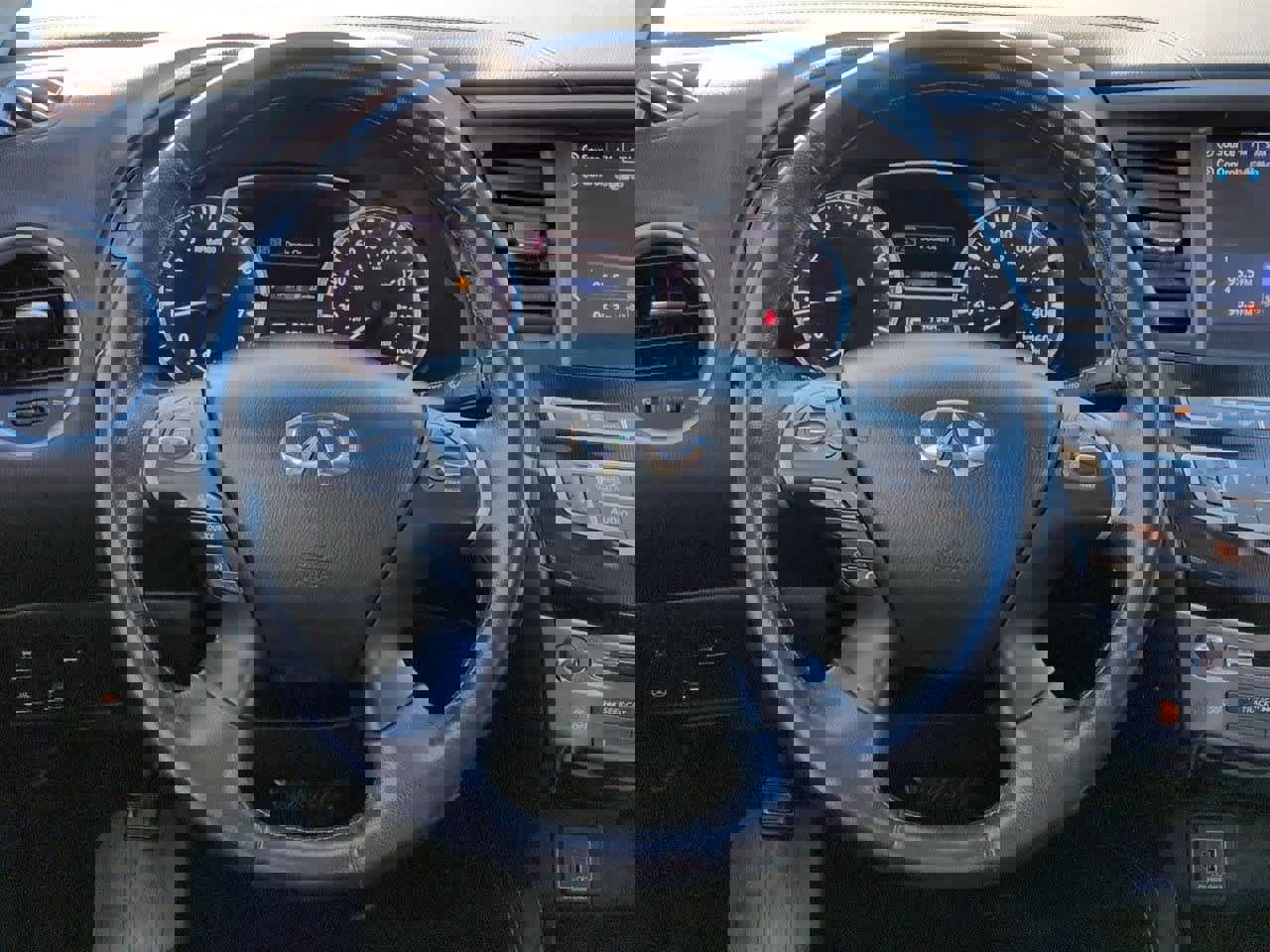 Used 2019 INFINITI QX60 Luxe w/ Essential Package image 25