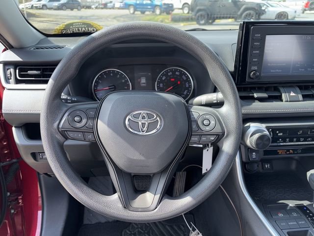 Used 2019 Toyota RAV4 LE w/ Carpet Mat Package image 11