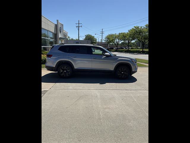 New 2026 Volkswagen Atlas SE AWD/4WD image 3