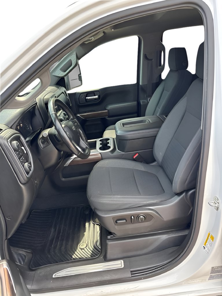 Used 2021 Chevrolet Silverado 1500 RST w/ Max Trailering Package AWD/4WD image 14