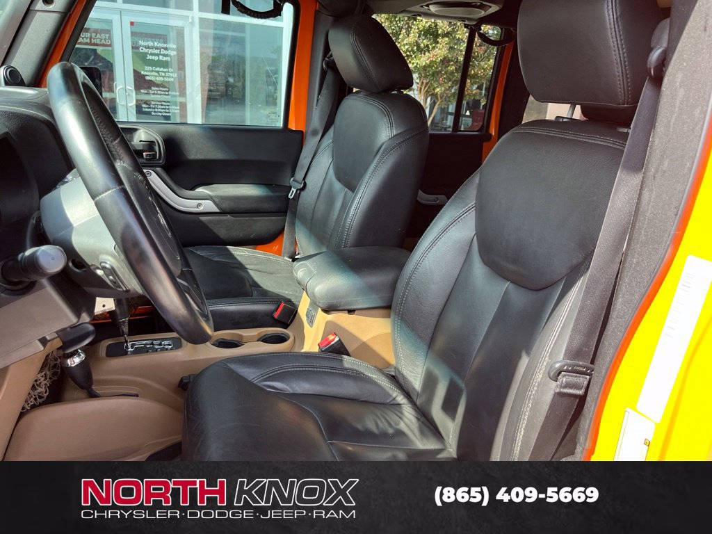 Used 2013 Jeep Wrangler Unlimited Rubicon w/ Connectivity Group AWD/4WD image 5