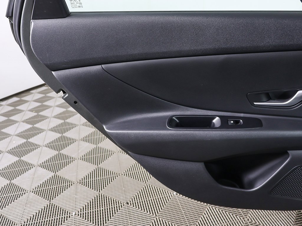 Used 2024 Hyundai Elantra SEL image 20