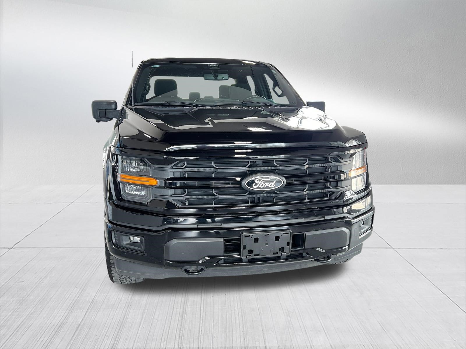 Used 2024 Ford F150 XLT w/ XLT Black Appearance Package AWD/4WD image 3