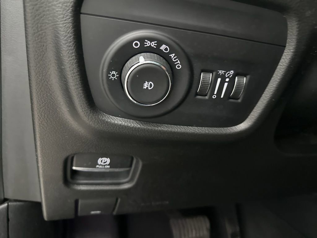 Used 2021 Jeep Grand Cherokee L Overland w/ Luxury Tech Group IV image 20