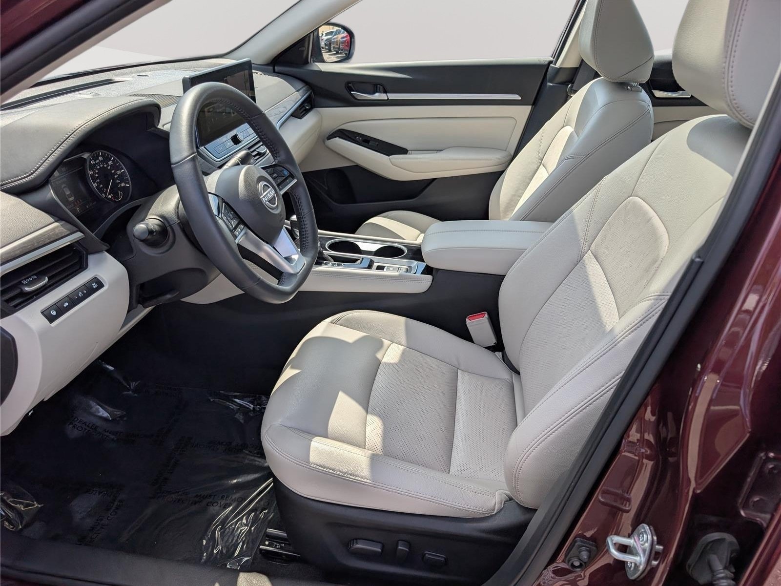 Used 2025 Nissan Altima 2.5 SL AWD/4WD image 16