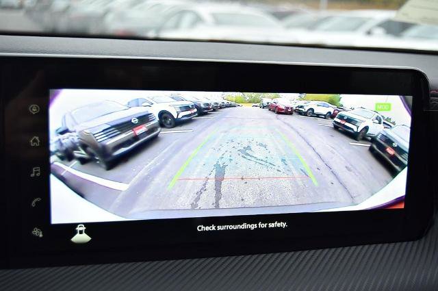 New 2025 Nissan Kicks SR image 15