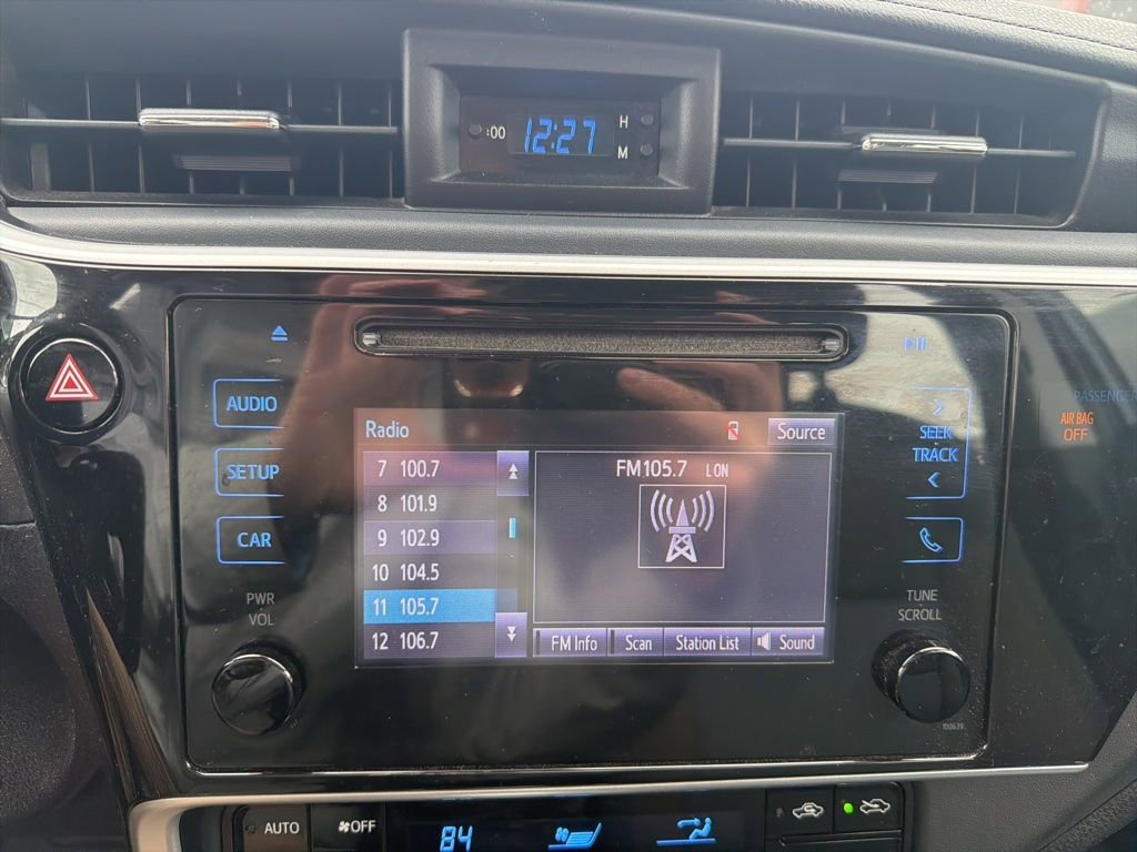 Used 2018 Toyota Corolla LE image 17