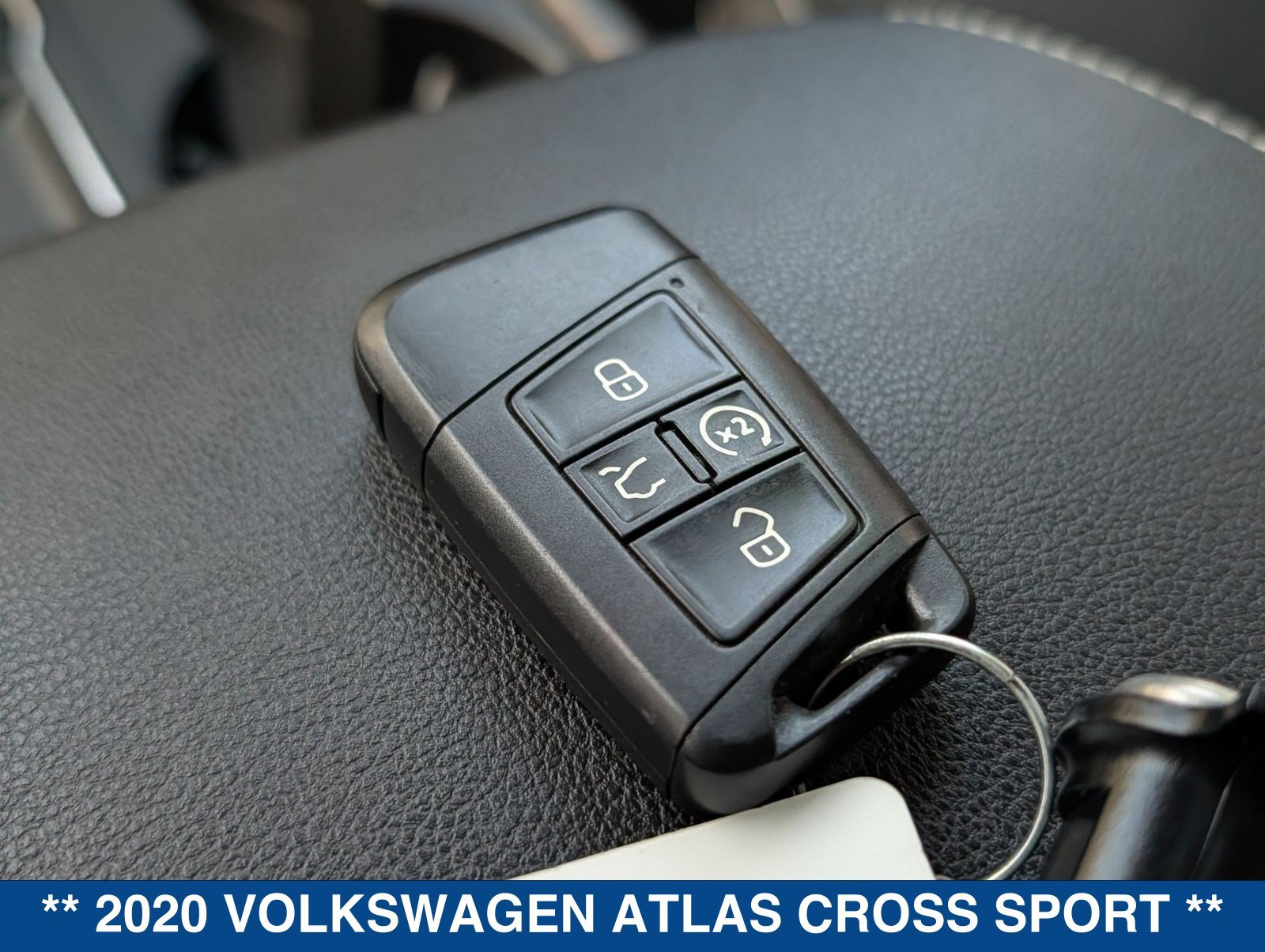 Used 2020 Volkswagen Atlas Cross Sport SE w/ Panoramic Sunroof Package FWD image 35
