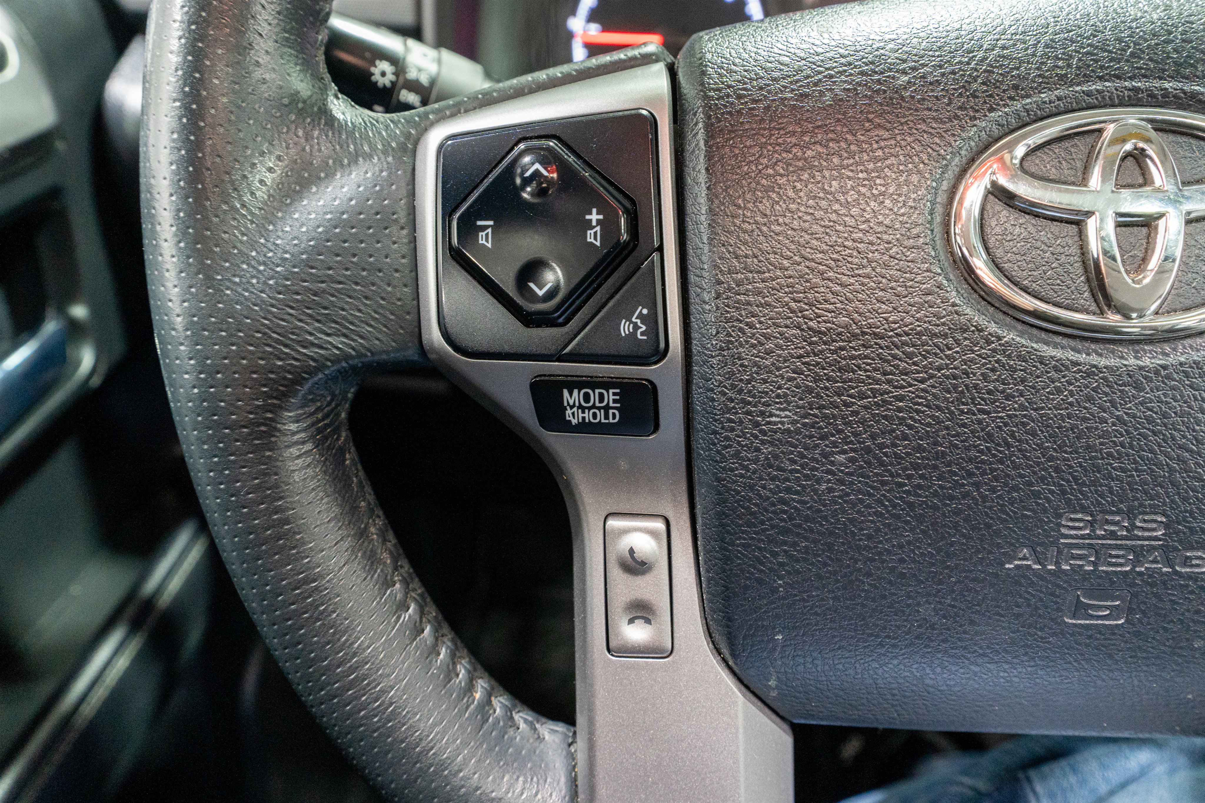 Used 2020 Toyota 4Runner SR5 Premium w/ Moonroof Package image 26