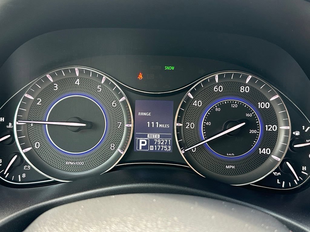Used 2011 INFINITI QX56 4WD w/ Deluxe Touring Pkg image 29