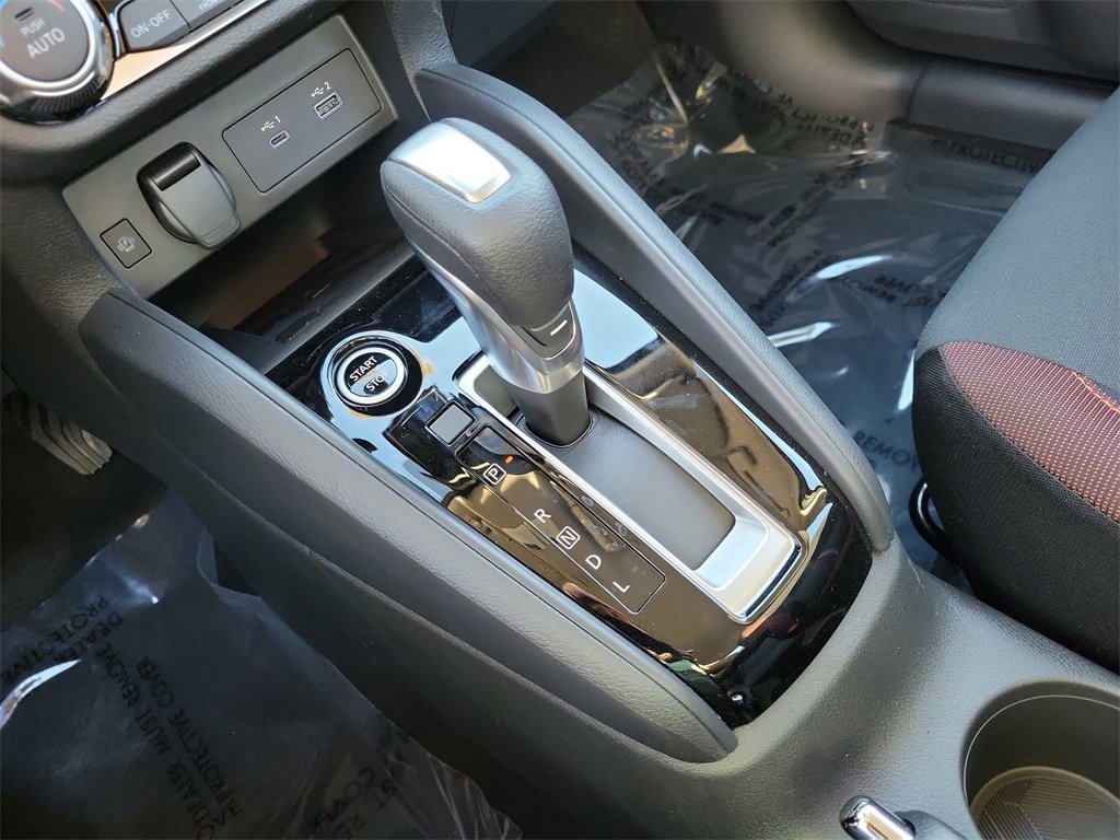 New 2025 Nissan Versa SR w/ Trunk Package image 9