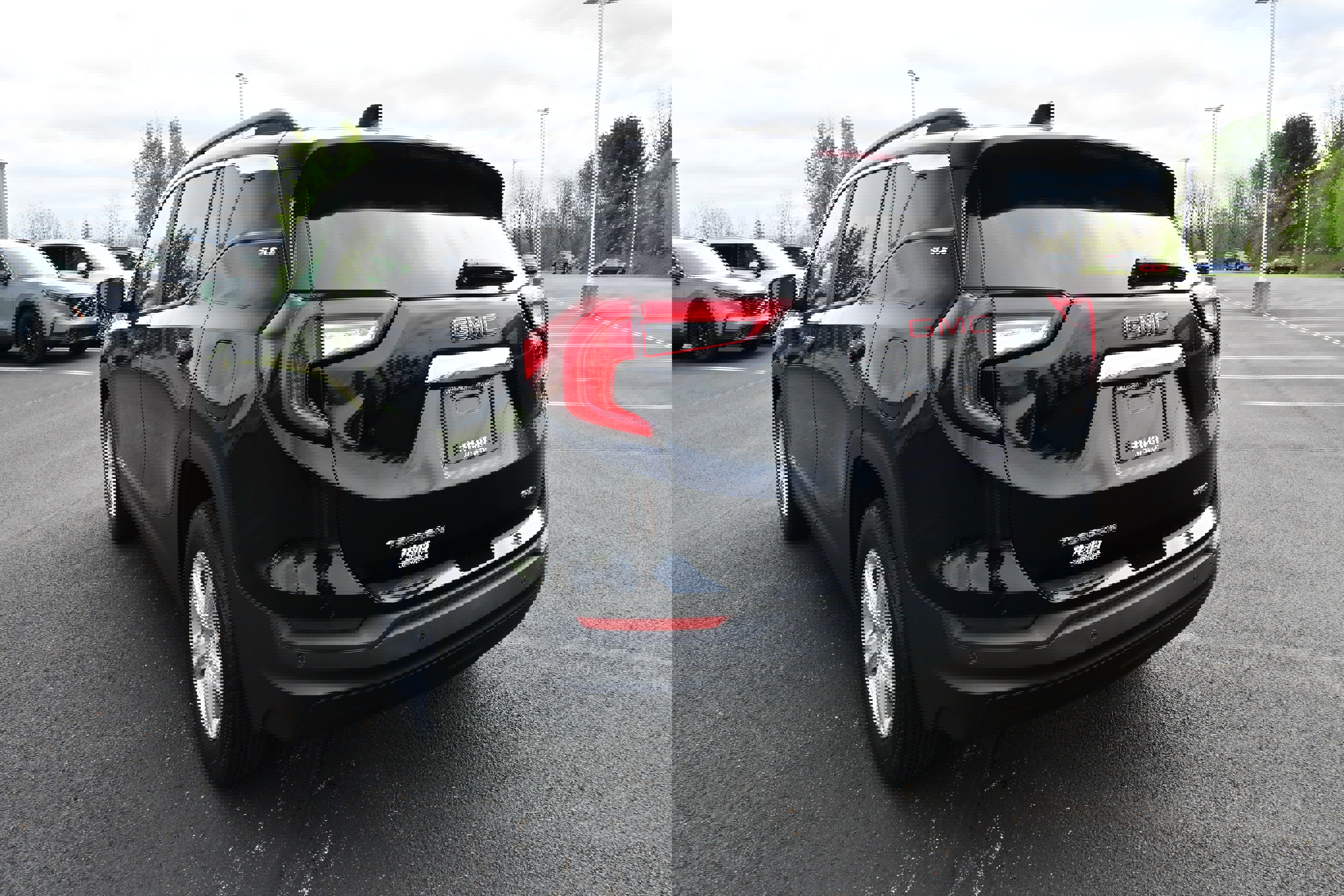 Used 2023 GMC Terrain SLE w/ Driver Convenience Package image 8