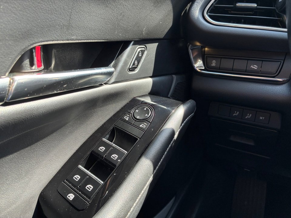 Certified 2023 MAZDA CX-30 AWD 2.5 S w/ Preferred Package image 36