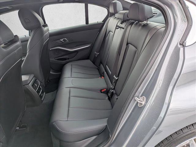 Used 2025 BMW 330i Sedan w/ Convenience Package RWD image 19