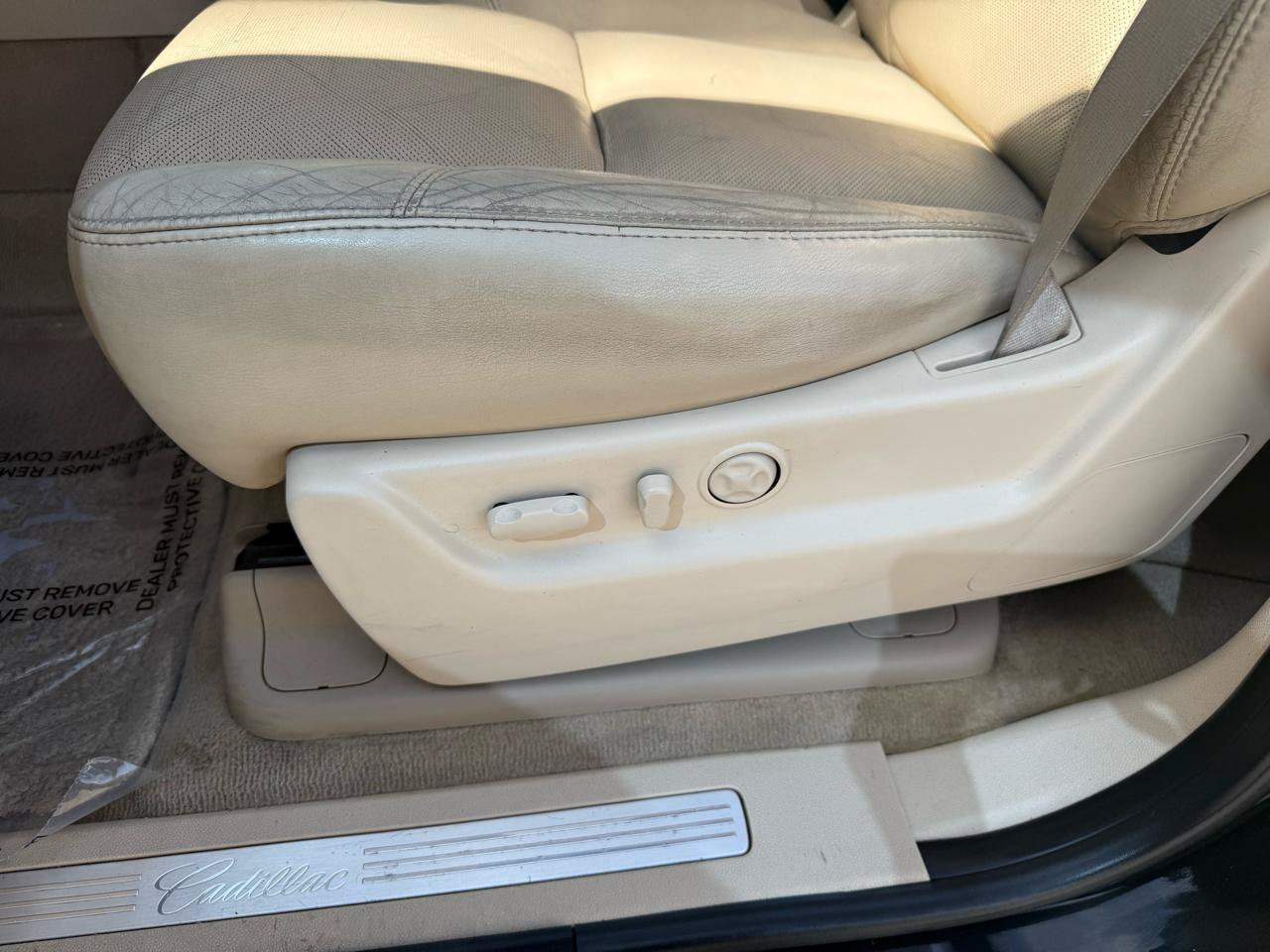 Used 2007 Cadillac Escalade AWD w/ Information Package image 13