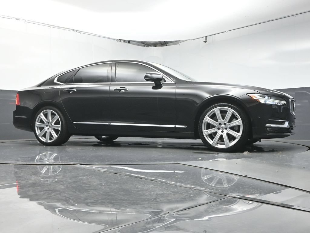 Used 2017 Volvo S90 T6 Inscription w/ Vision Package AWD/4WD image 32