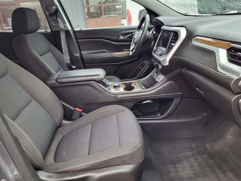 Used 2021 GMC Acadia SLE w/ Driver Convenience Package image 10