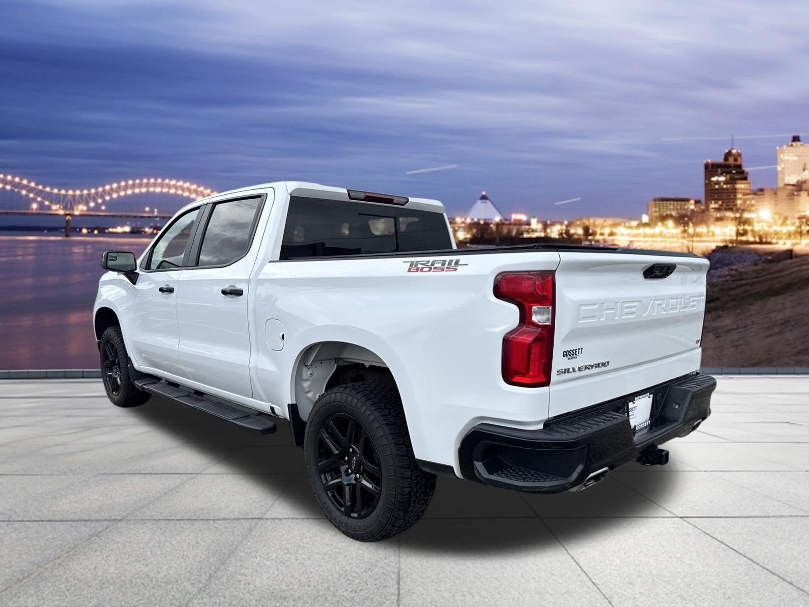 Used 2022 Chevrolet Silverado 1500 LT Trail Boss w/ Convenience Package II AWD/4WD image 3