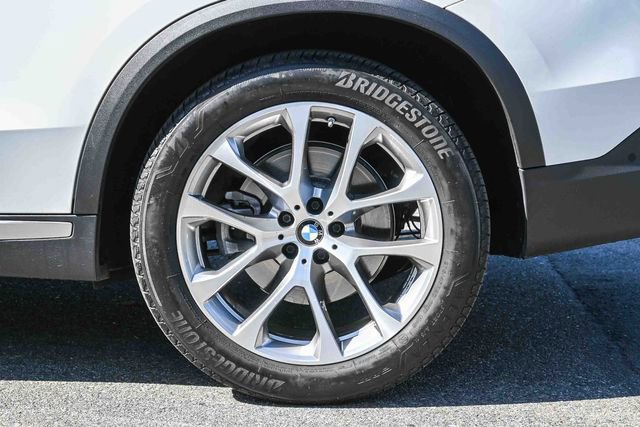 Used 2022 BMW X5 xDrive40i w/ Premium Package image 11