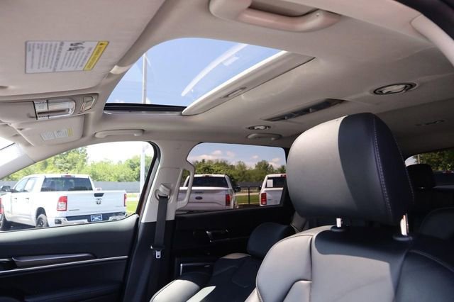 Used 2024 Kia Telluride S w/ S Sunroof Package AWD/4WD image 8