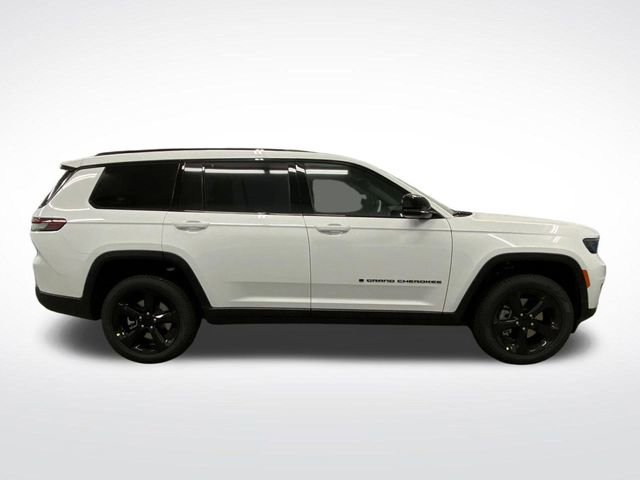 New 2025 Jeep Grand Cherokee L Limited w/ Black Appearance Package image 2