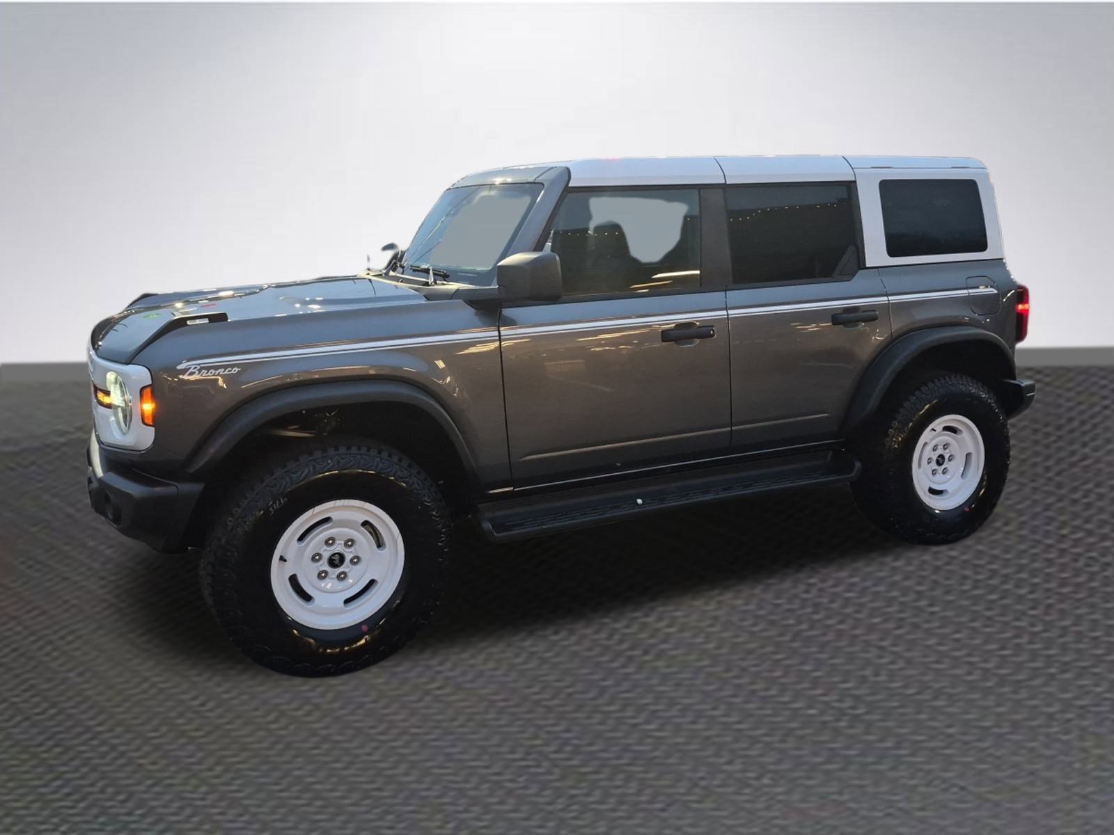 New 2025 Ford Bronco Heritage Edition image 2