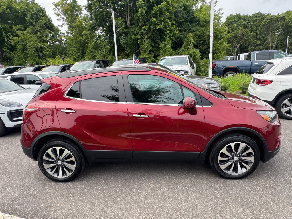 Used 2022 Buick Encore Preferred w/ Safety Package AWD/4WD image 3