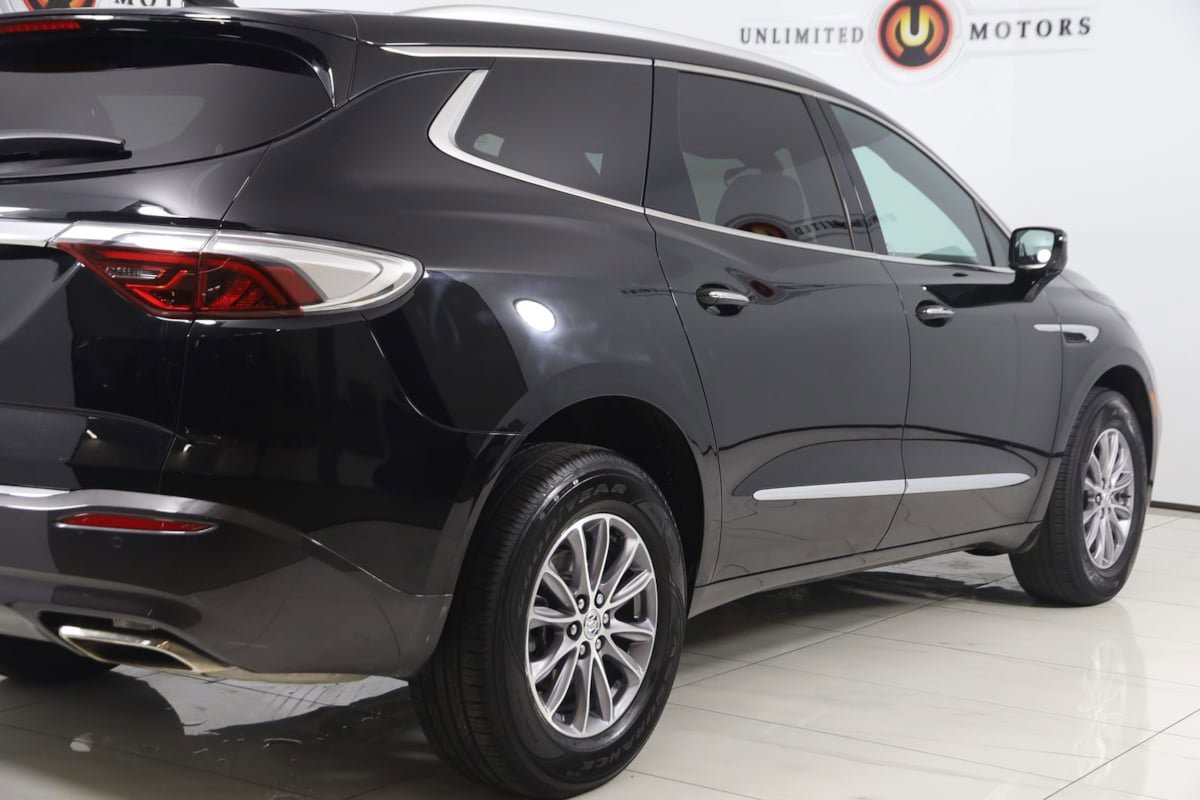 Used 2023 Buick Enclave Essence AWD/4WD image 43
