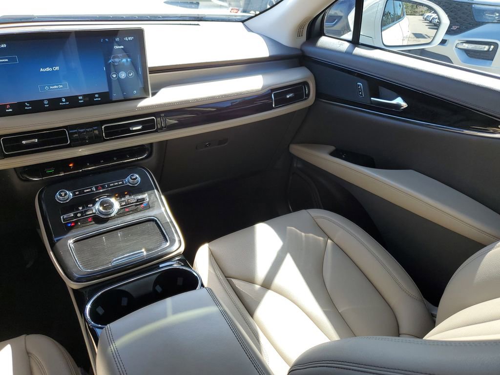 Certified 2023 Lincoln Nautilus Standard w/ Premium Package image 16