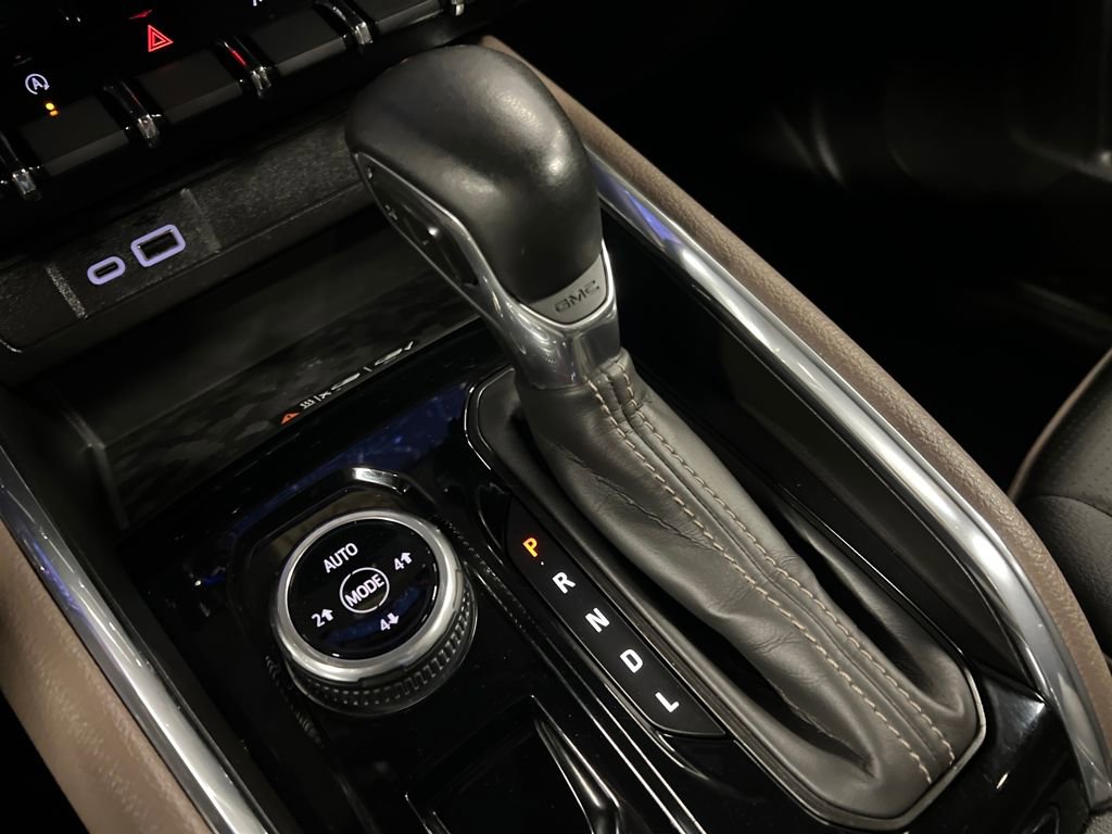 Certified 2024 GMC Canyon Denali image 26