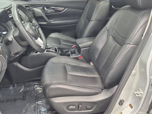 Used 2020 Nissan Rogue SL w/ Premium Package FWD image 16