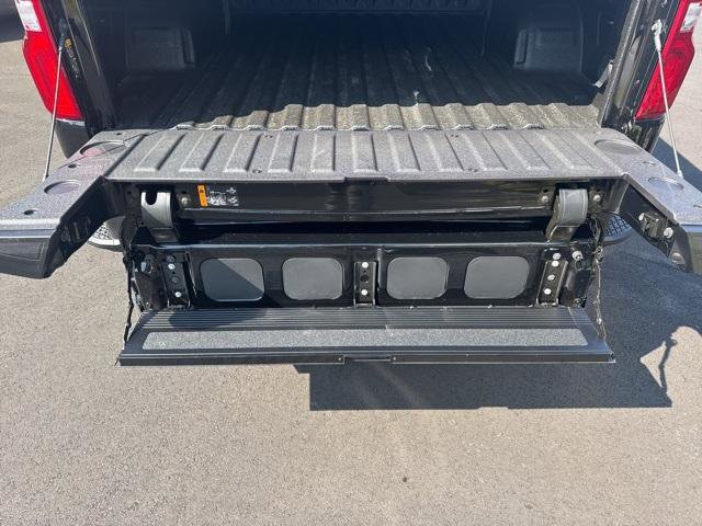 New 2026 Chevrolet Silverado 1500 RST w/ RST All Star Premium Package image 32
