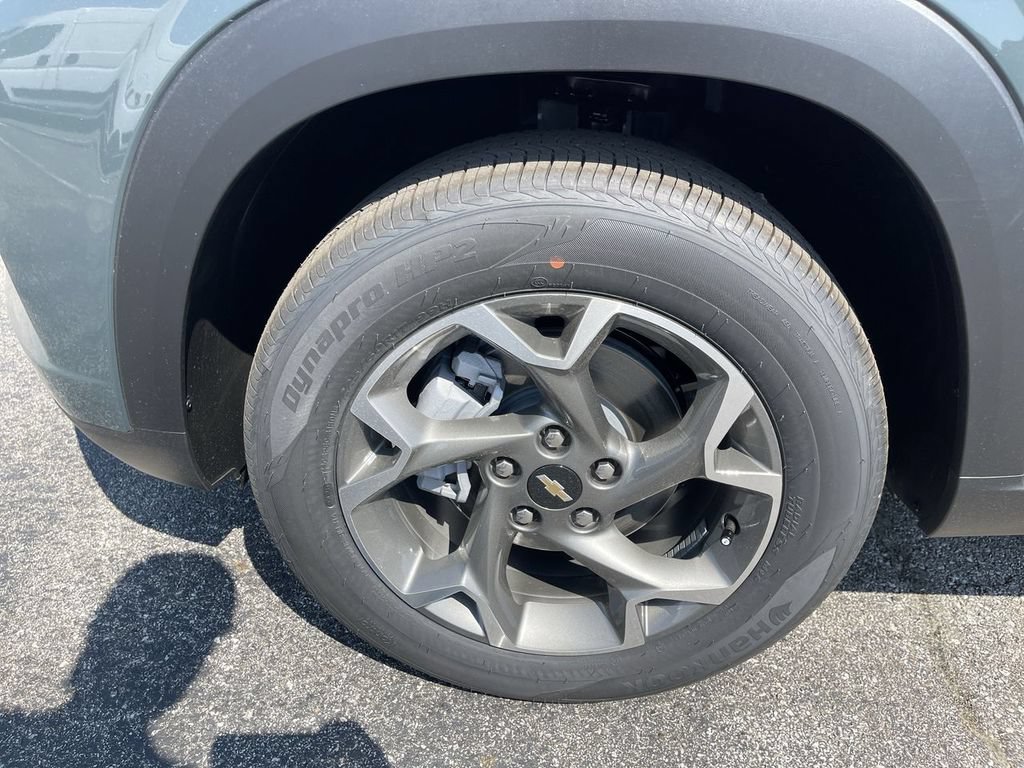 New 2026 Chevrolet Trax LT w/ LT Convenience Package FWD image 10