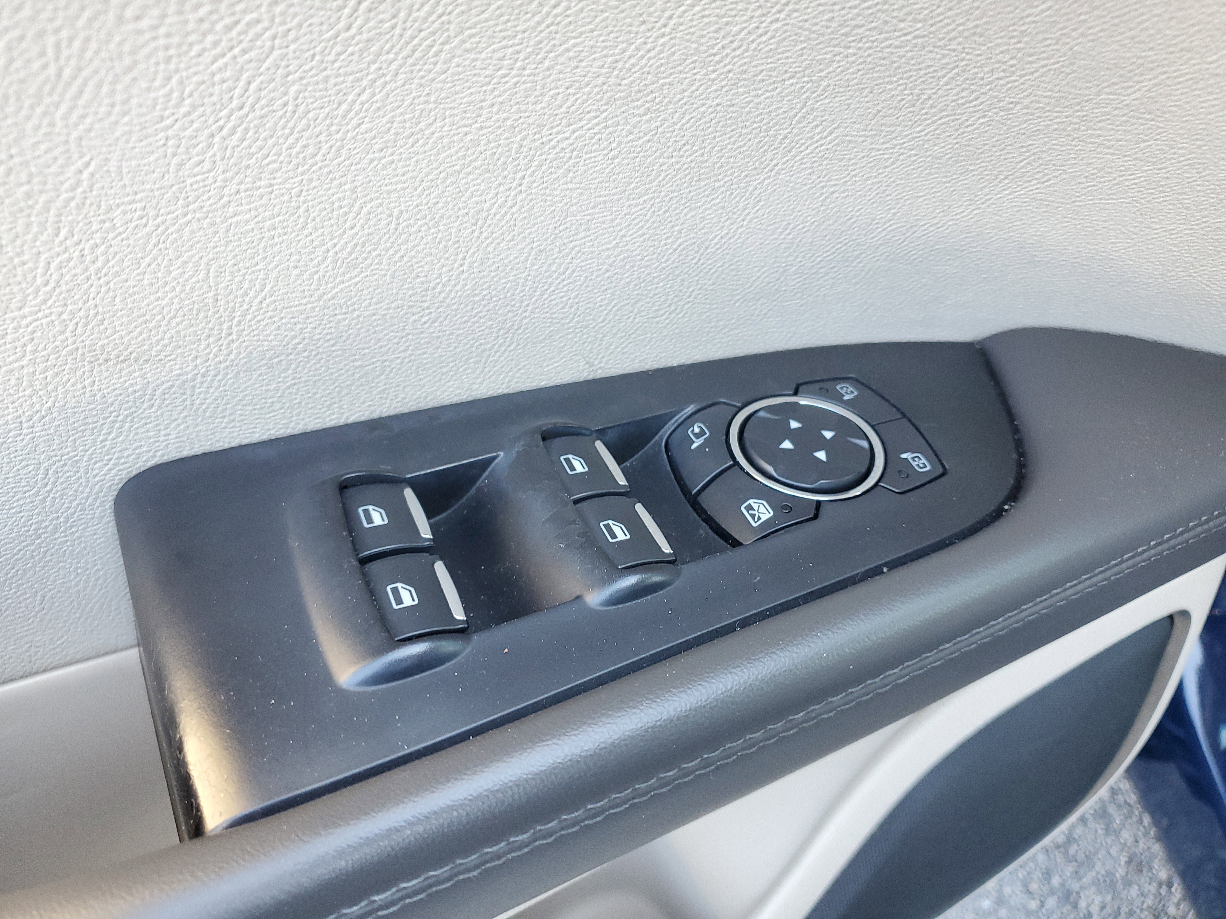 Certified 2019 Lincoln Nautilus Reserve image 16