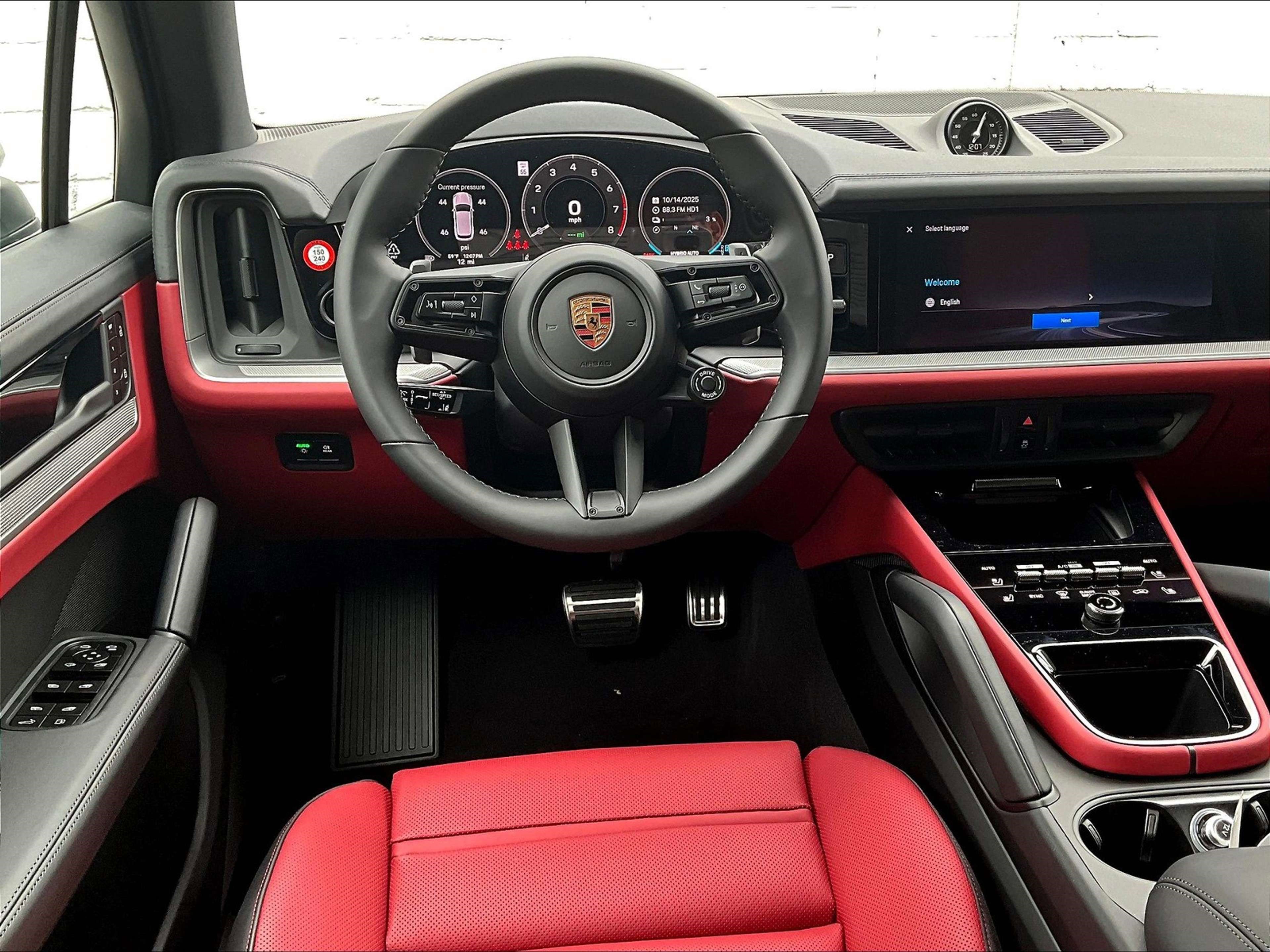 New 2026 Porsche Cayenne S image 18