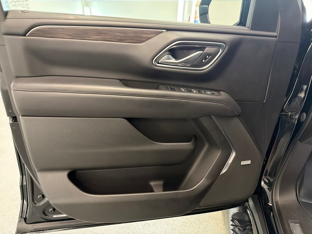 Used 2021 Chevrolet Tahoe Z71 AWD/4WD image 13