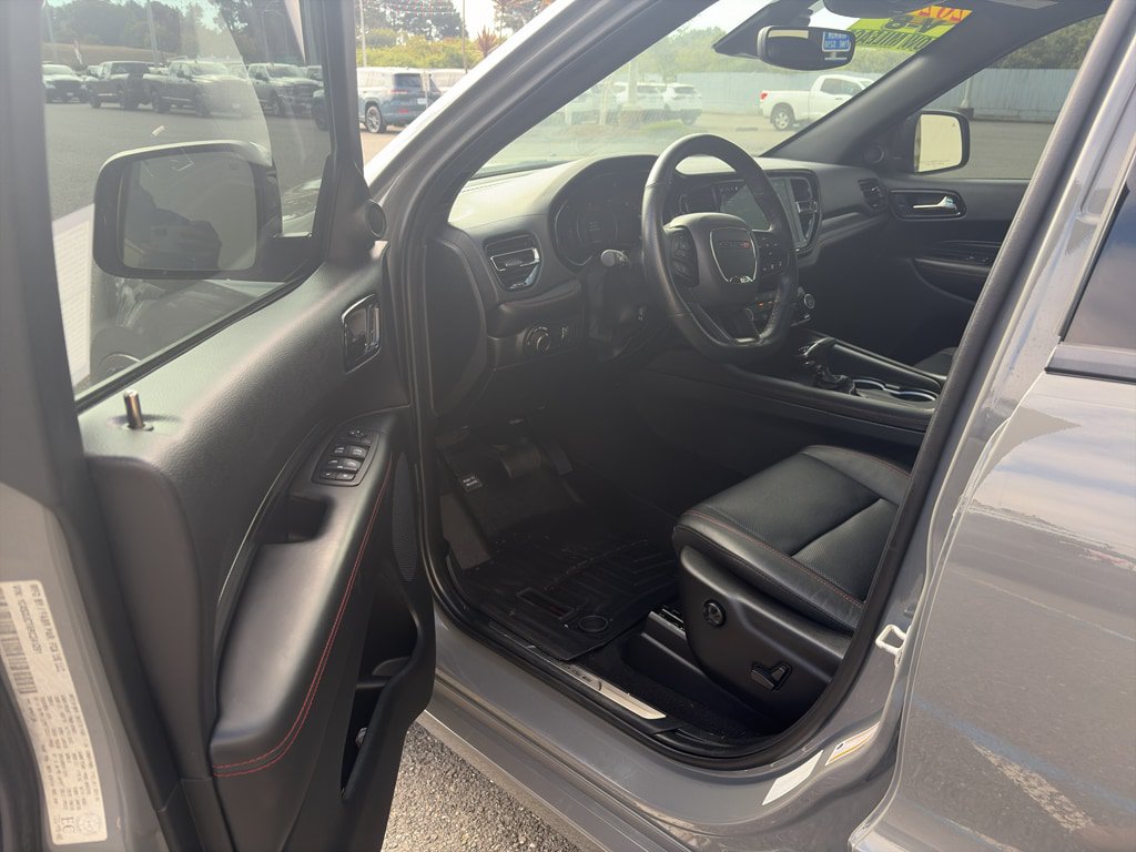 Used 2024 Dodge Durango R/T w/ Blacktop Package AWD/4WD image 5
