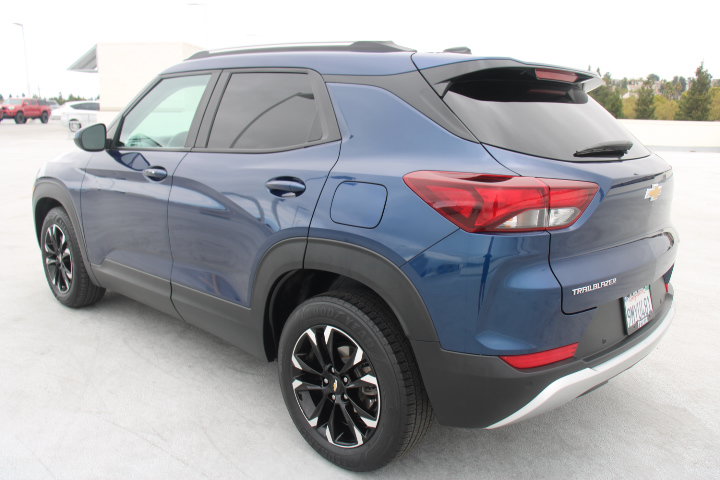 Used 2022 Chevrolet TrailBlazer LT w/ Convenience Package FWD image 5