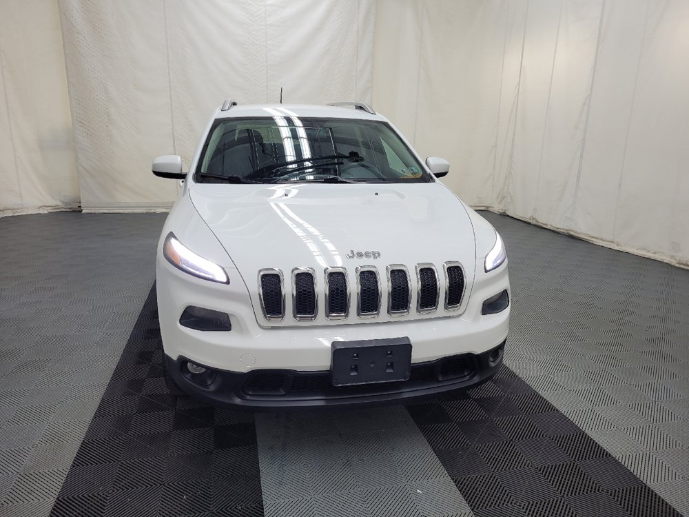 Used 2015 Jeep Cherokee Latitude w/ Cold Weather Group AWD/4WD image 14
