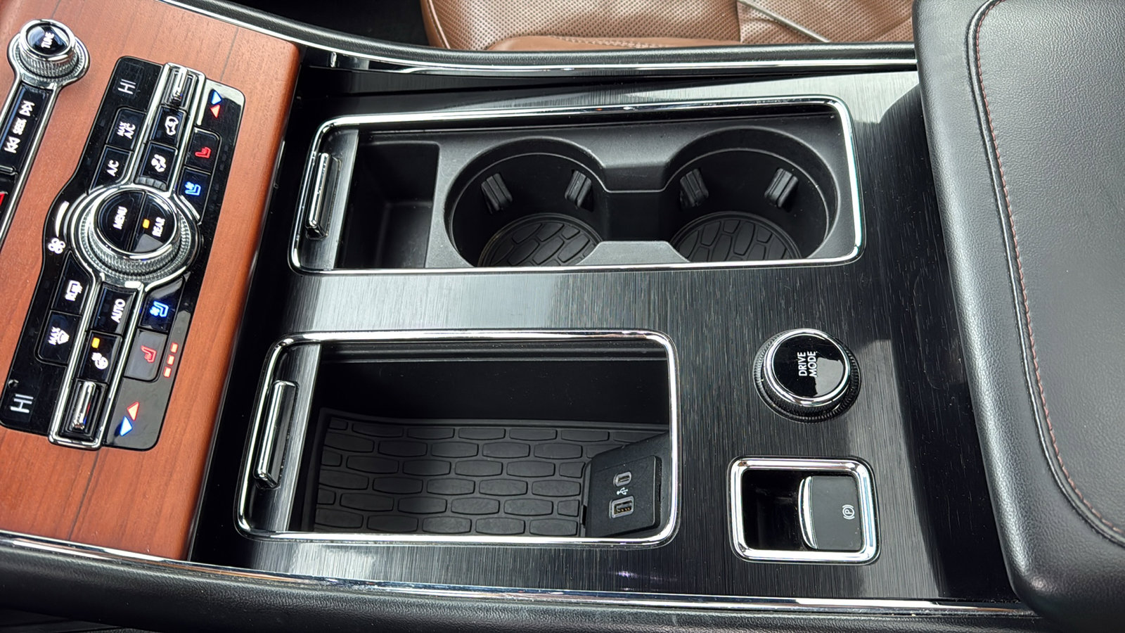 Used 2020 Lincoln Aviator Reserve w/ Equipment Group 201A image 22