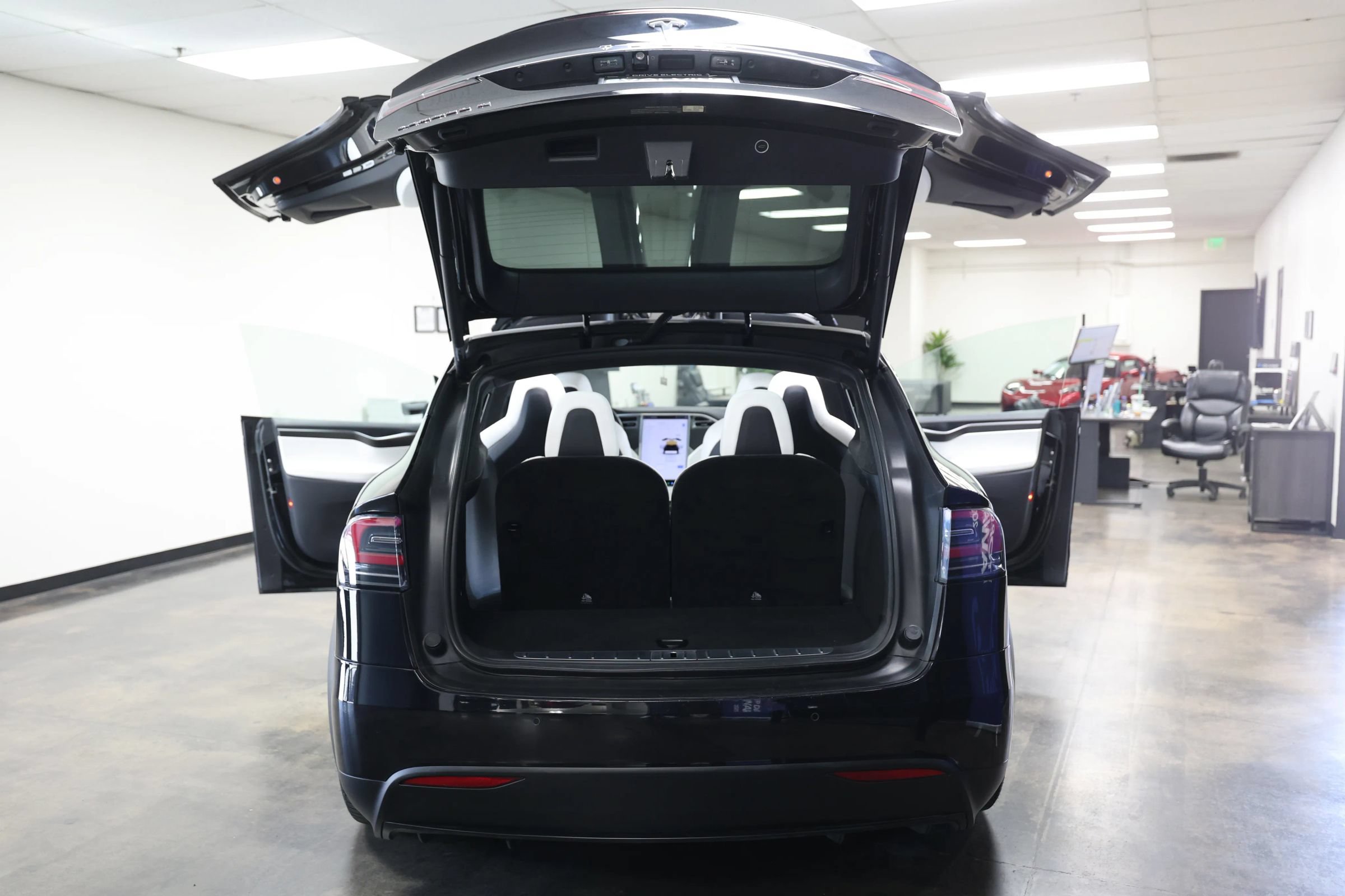 Used 2017 Tesla Model X 90D AWD/4WD image 51
