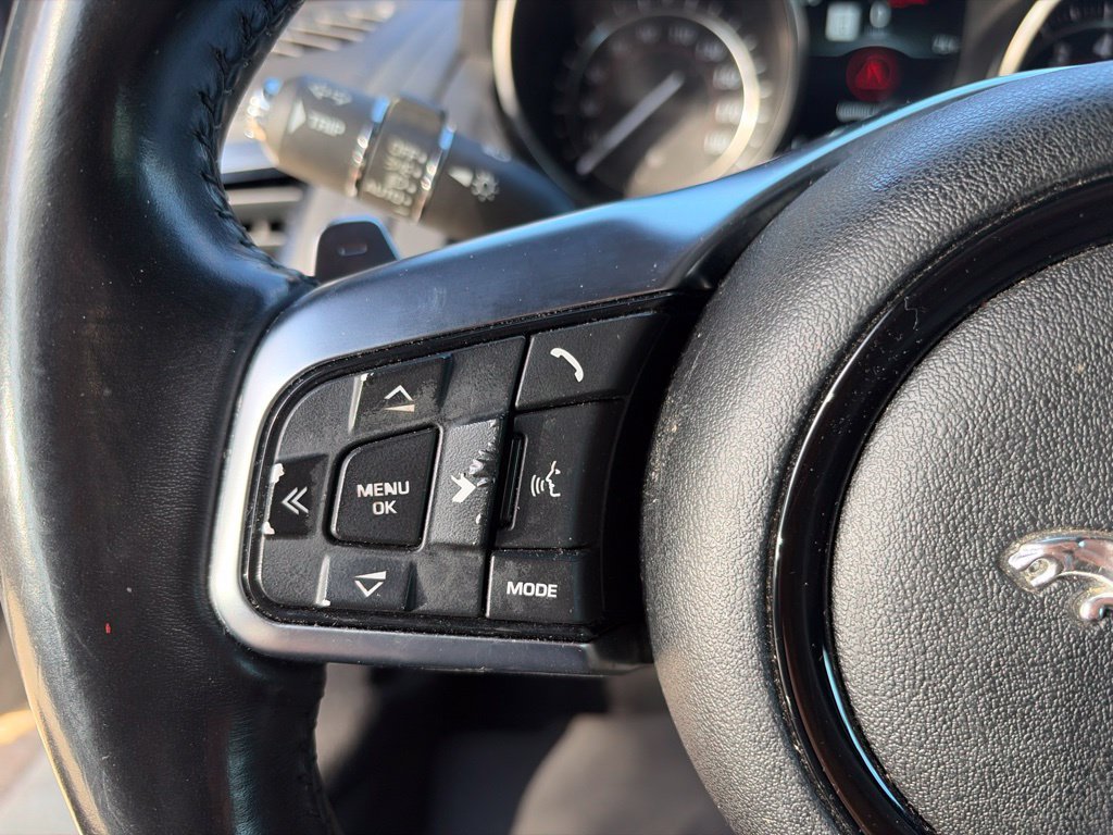 Used 2019 Jaguar F-TYPE Convertible RWD image 19