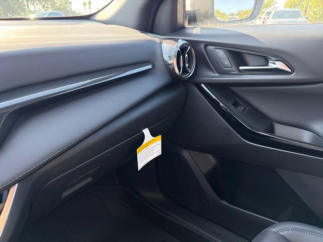 New 2027 Chevrolet Equinox LT w/ Convenience Package II FWD image 31